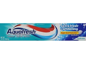 aquafresh extra fresh + whitening fluoride toothpaste, fresh mint 5.6 oz (pack of 4)