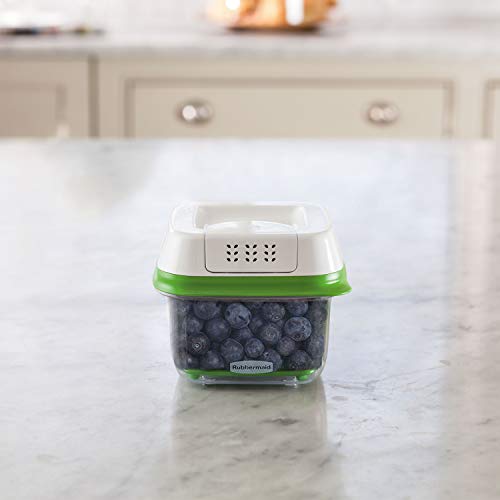 Rubbermaid FreshWorks Produce Saver Food Storage Container, Small, 2.5 Cup, Green