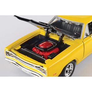 1969 Dodge Coronet Super Bee, Yellow With Black Hood - Motormax Premium American 73315 - 1/24 Scale Diecast Model Car for unisex-children