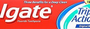 Colgate Triple Action Travel Toothpaste, Mint - 2.5 Ounce (Pack of 6)