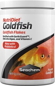 seachem nutridiet goldfish fish flakes - probiotic formula with garlicguard 100g