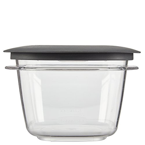 Rubbermaid Premier Easy Find Lids Food Storage Containers, 2 Cup, Gray