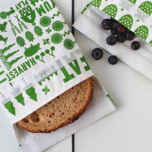 Lunchskins Reusable 2 Piece Food Storage Bag Set, 1 Sandwich Bag + 1 Snack Bag, Green Farm