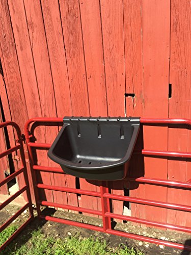 AGI Products 15 Gallon Hanging Gate Feeder (Black)