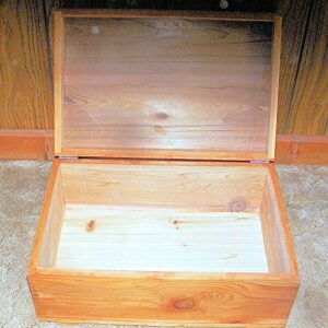 Steve's Gift Shoppe Cedar Keepsake Memory and Treasure Box or Storage Box - Size 17 x 14 x 8 Inches