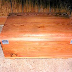 Steve's Gift Shoppe Cedar Keepsake Memory and Treasure Box or Storage Box - Size 17 x 14 x 8 Inches