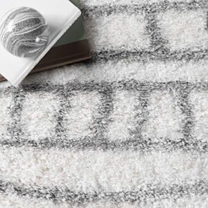 nuLOOM Renata Moroccan Shag Area Rug, 5' 3" x 7' 6", Grey