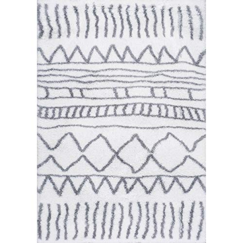 nuLOOM Renata Moroccan Shag Area Rug, 5' 3" x 7' 6", Grey