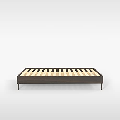 eLuxurySupply Wood Bed Frame | Made with 100% New Zealand Pine | Solid Mattress Platform Foundation Pressed Pine Slats | Easy Assembly | Califonia King - Grey Barn Wood