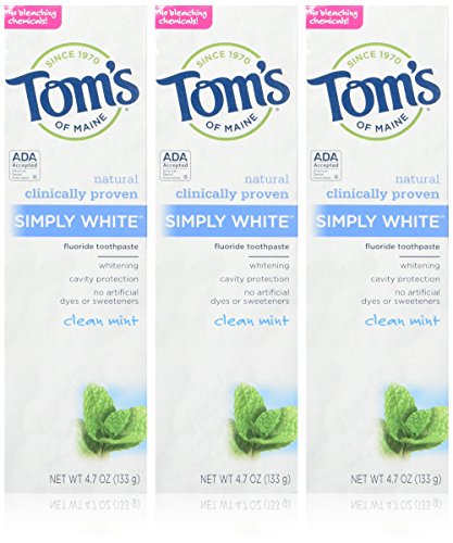 Tom's of Maine Simply White Toothpaste, Clean Mint, 3 Count, 14.1 Ounce