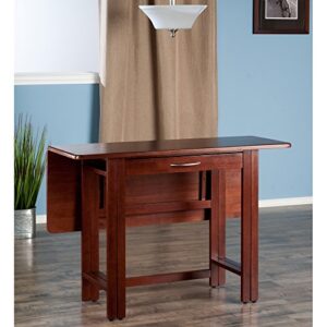 Winsome Taylor Dining, Walnut