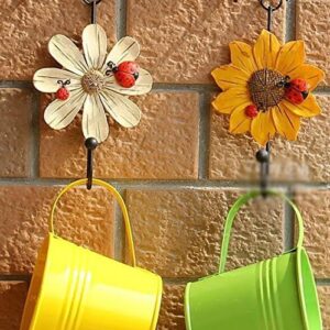 Creative Daisy Resin Wall Hooks Wall Mounted Art Flower Iron Hook Hand-Painted Hanging Coat / Hat /Key/ Towel Hooks Home Decoration(Set of 4)