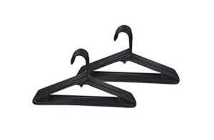 the um24 set of 16 plastic lightweight tubular adult cloth hanger black