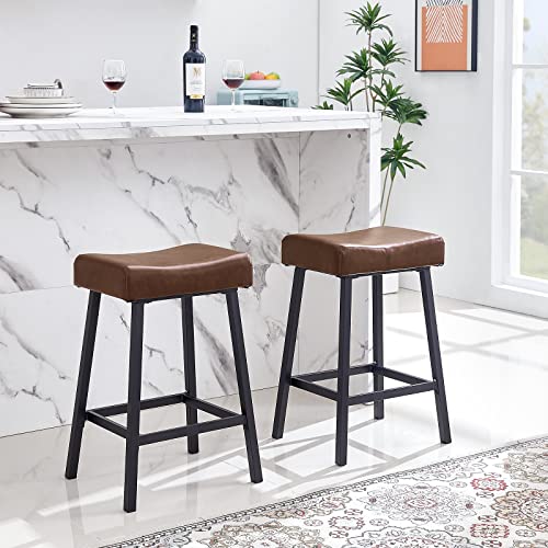 MNEETRUNG Bar Stools Set of 2, Counter Height Saddle-Seat PU Leather Bar Stools for Kitchen Counter Backless Modern Square Barstools Upholstered Faux Leather Stools Farmhouse Island, Brown