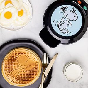Uncanny Brands Peanuts Waffle Maker - Make Snoopy Waffles -Kitchen Appliance