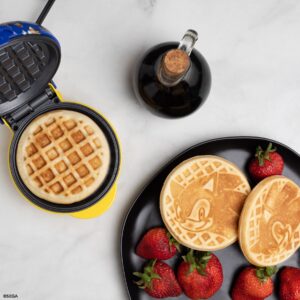 Uncanny Brands Sonic the Hedgehog Mini Waffle Maker - Sega Kitchen Appliance