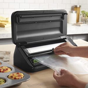 FOODSAVER Vacuum Sealer VS2120