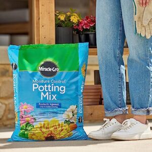 Miracle-Gro Moisture Control Potting Mix