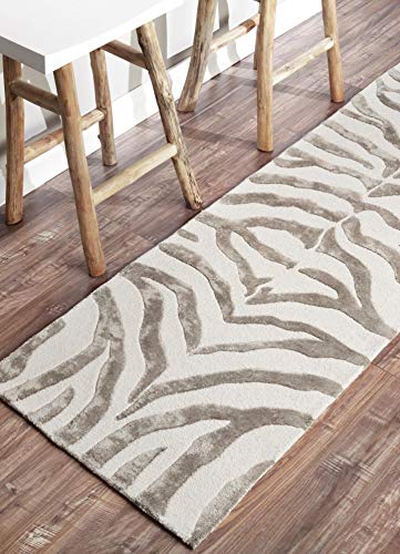 nuLOOM Hand Tufted Plush Zebra Accent Rug, 3x5, Gray