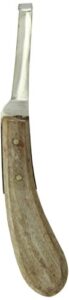tamsco curved hoof knife/cleaner narrow right narrow blade right wooden handle curved