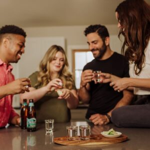 LEGACY - a Picnic Time brand - Cantinero Shot Glass Set with Tray - Tequilla Shot Glasses - Cocktail Serving Tray, (Acacia Wood)