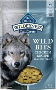 blue buffalo wilderness trail treats wild bits high protein grain free soft-moist training dog treats, chicken recipe 4-oz bag