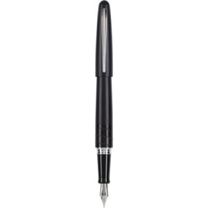 pilot mr animal collection fountain pen in gift box, matte black barrel with crocodile accent, fine point stainless steel nib, refillable black ink (91142)