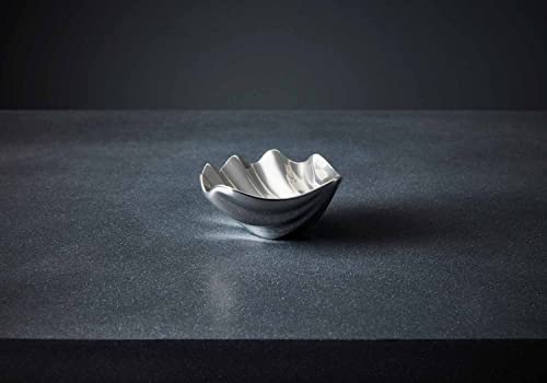 nambe Oceana Sea Shell Dip Bowl | Chilled Serving Dish For Dip, Hummus, Dressing, Salsa, Guacamole | Prep-Ahead | 4.5-Inch | Design by Wei Young | Made Of Metal Alloy (Silver)