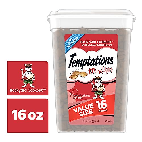 TEMPTATIONS MIXUPS Crunchy and Soft Cat Treats Backyard Cookout Flavor, 16 oz. Tub