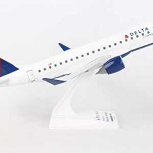 Daron Skymarks Delta ERJ175 1/100 Republic Model Kit