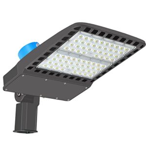 wyzm 300w outdoor led parking lot light,with dusk-to-dawn photocell,39,000 lumens,100-277v led pole light,1000w hps equivalent (slip fitter)