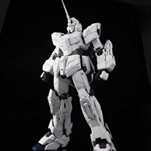 Bandai Hobby PG RX-0 Unicorn Gundam Model Kit (1/60 Scale) (BAN194365)