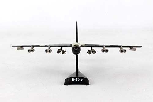 Daron Worldwide Trading B-52 Stratofortress Vehicle (1:300 Scale)