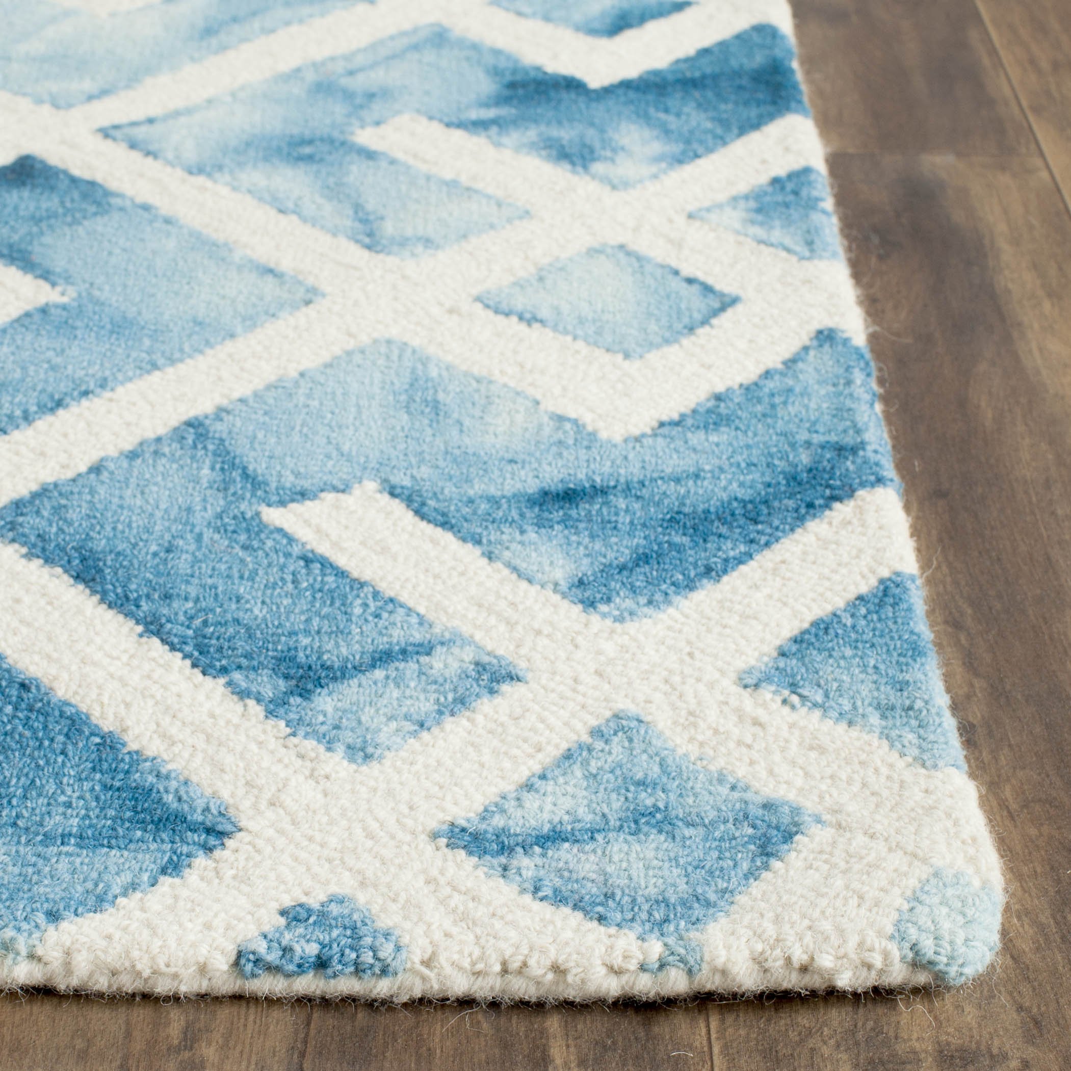 SAFAVIEH Dip Dye Collection 2' x 3' Blue/Ivory DDY677G Handmade Moroccan Watercolor Premium Wool Accent Rug