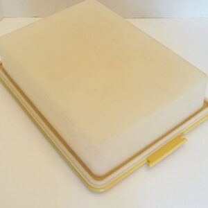 Vintage Tupperware Rectangular Sheet Cake Taker Gold Tray with Sheer Lid - 14 X 10 3/4 X 3 1/2 Inch