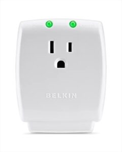 belkin 1-outlet home series surgecube - grounded outlet portable wall tap adapter with ground & protected light indicators for home, office, travel, computer desktop & charging brick-white, 885 joules