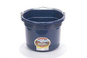 little giant® flat back plastic animal feed bucket | animal feed bucket with metal handle | horse feed & water bucket | 8 quarts | navy