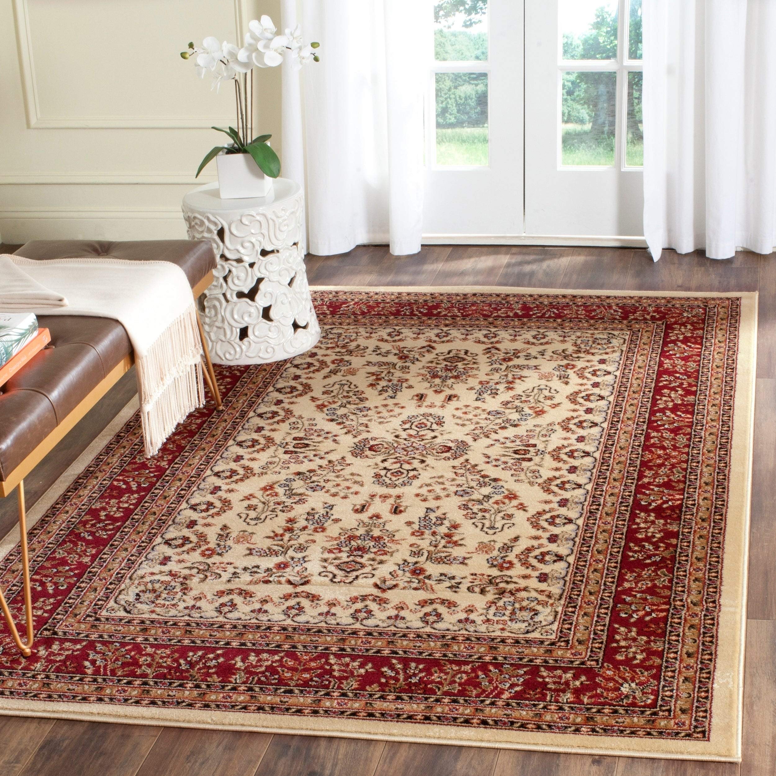 SAFAVIEH Lyndhurst Collection Area Rug - 5'3" x 7'6", Ivory & Red, Traditional Oriental Design, Non-Shedding & Easy Care, Ideal for High Traffic Areas in Living Room, Bedroom (LNH331A)