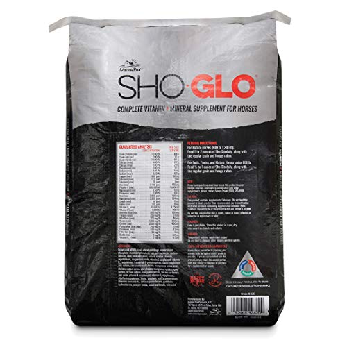 Manna Pro Sho-Glo Supplement for Horses | Complete Vitamin & Mineral Supplement for Healthy Skin & Coat | 25 Pounds