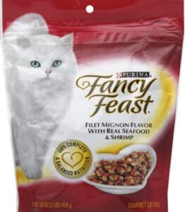 fancy feast gourmet gold filet mignon flavor with seafood and shrimp dry cat food (16-oz pouch)