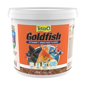 tetra goldfish flakes 2.2 pound bucket, nutritionally balanced diet for aquarium fish