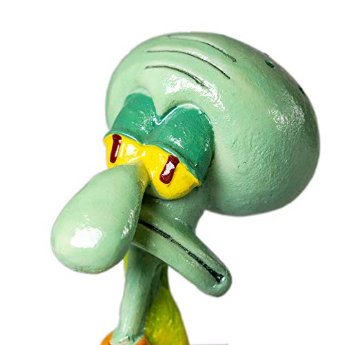 Penn-Plax Squidward Aquarium Resin Décor Ornament - Bring a Little Bikini Bottom and Spongebob to Your Tank - Stands 6.75" high