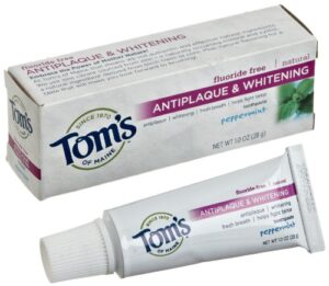 tom's of maine, fluoride free antiplaque & whitening toothpaste - peppermint, 1 ounce