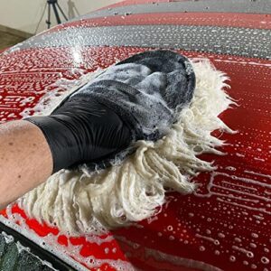 CARPRO Car Wash Mitt Merino Wool - The Professional's Scratch Free, Swirl Free & Lint Free Car Wash Kit Essential - Superior to Microfiber (1 Glove)