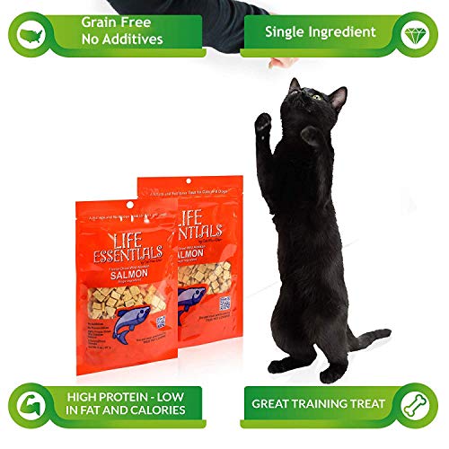 LIFE ESSENTIALS BY CAT-MAN-DOO All Natural Freeze Dried Wild Alaskan Salmon Treats for Cats & Dogs - Single Ingredient No Grain Snack with No Additives or Preservatives, 5 Ounce Bag