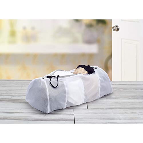 Laura Ashley 4 Compartment Mesh Hosiery Wash Bag with Zipper Closure to Protect Clothes in the Wash