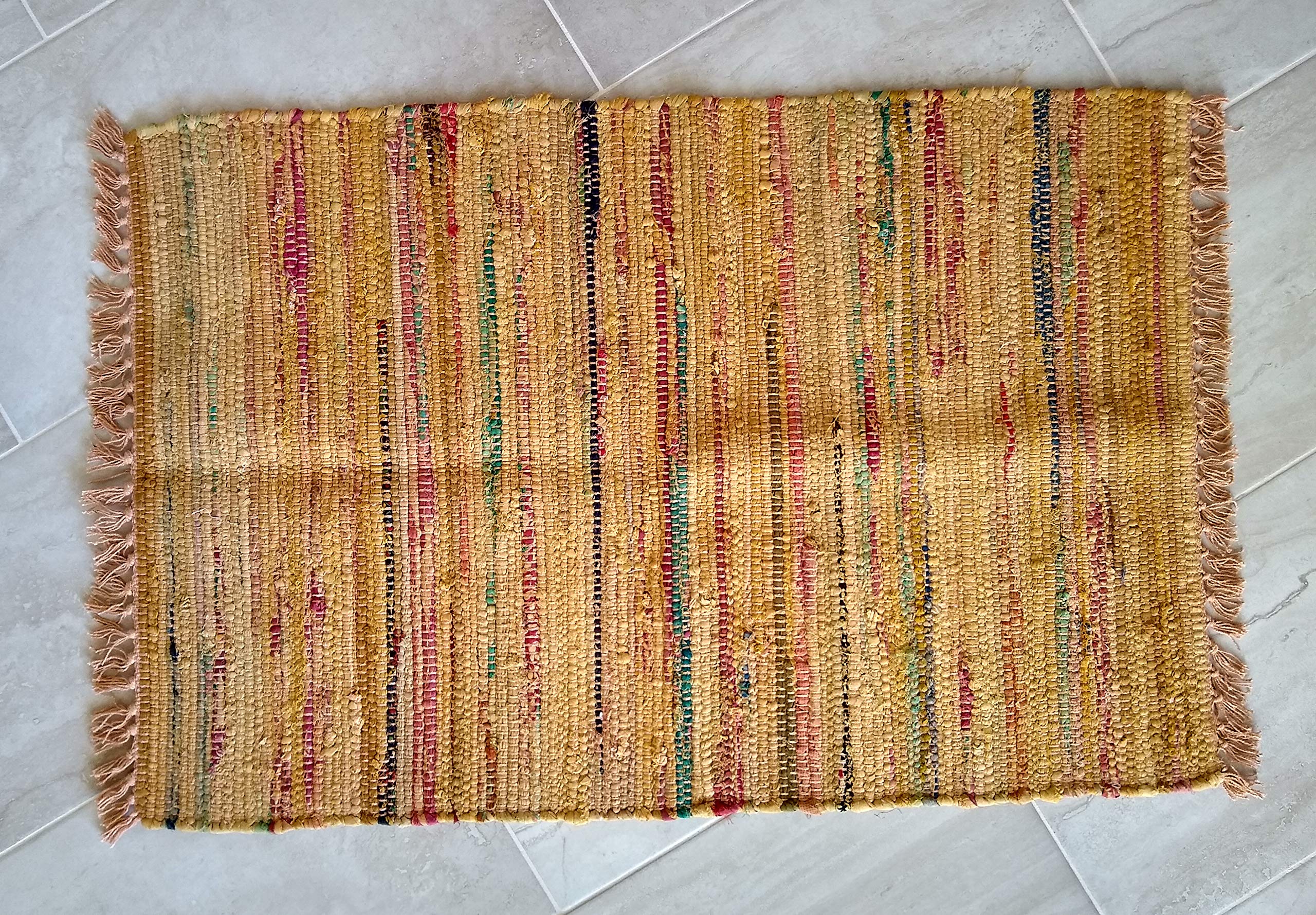 Sturbridge Country Rag Rug in Mustard 24" x 36"