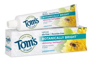 tom's of maine botanically bright whitening toothpaste peppermint