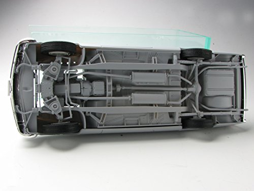 Moebius Chrysler 300B 1956 Model Kit