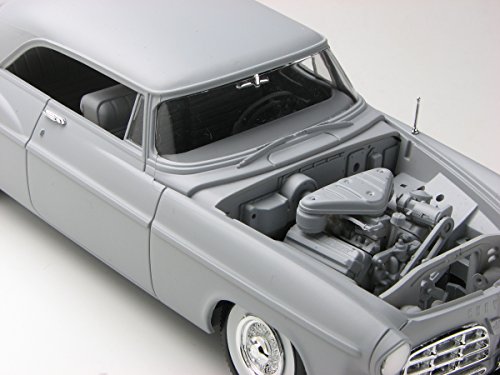 Moebius Chrysler 300B 1956 Model Kit